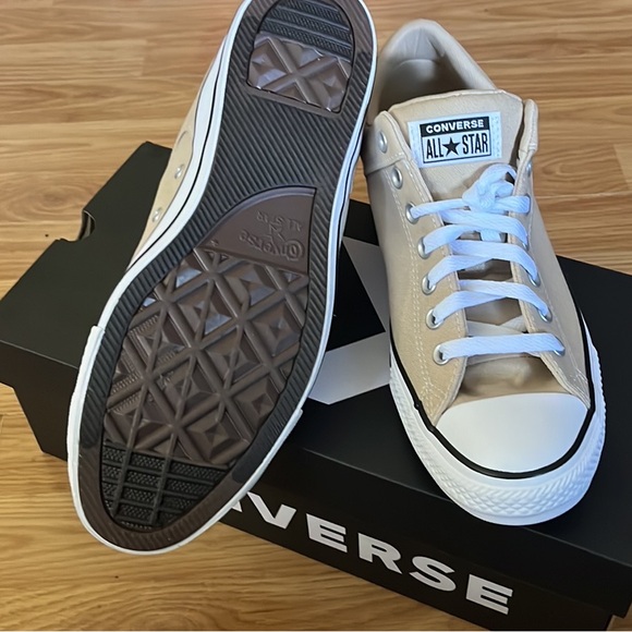 Unisex converse - Picture 4 of 4